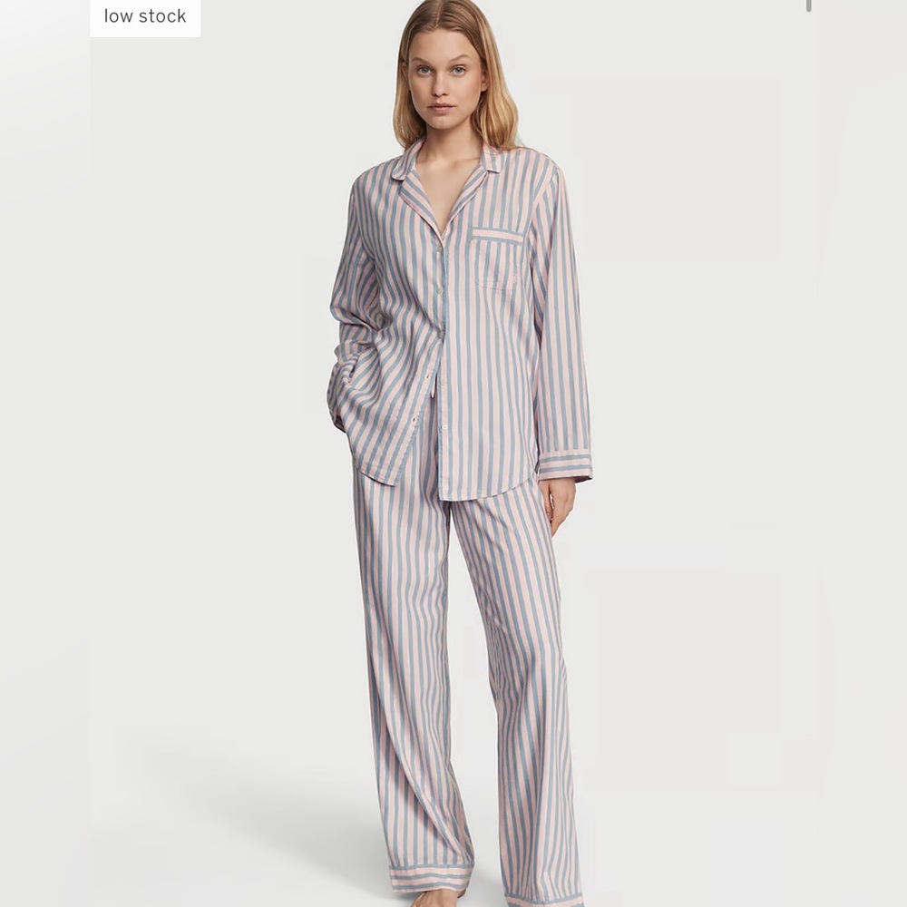 VICTORIA'S SECRET Woman’s Pajama Set Size XL Long Excellent Condition